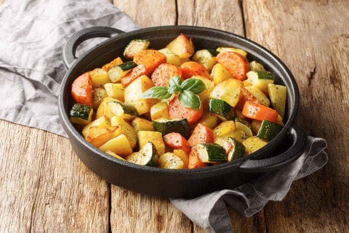 Patate e zucchine caponata